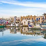 Economy Quadruple Dpan Saint George Naxos *