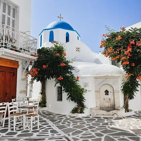 Villa Naxos City Center Room Economy Quadruple Room Private Balcony City Views